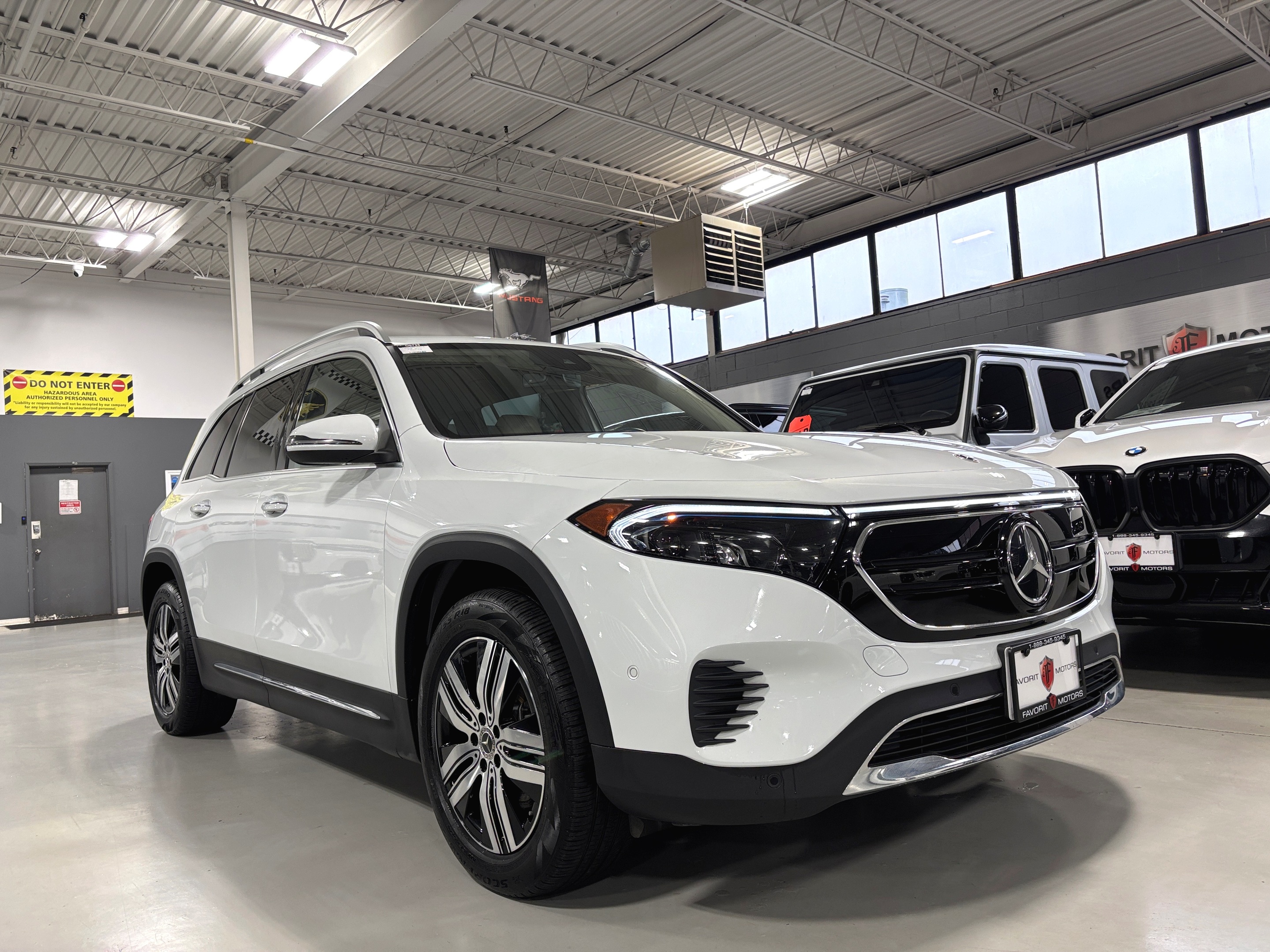 Mercedes-Benz EQB 2023