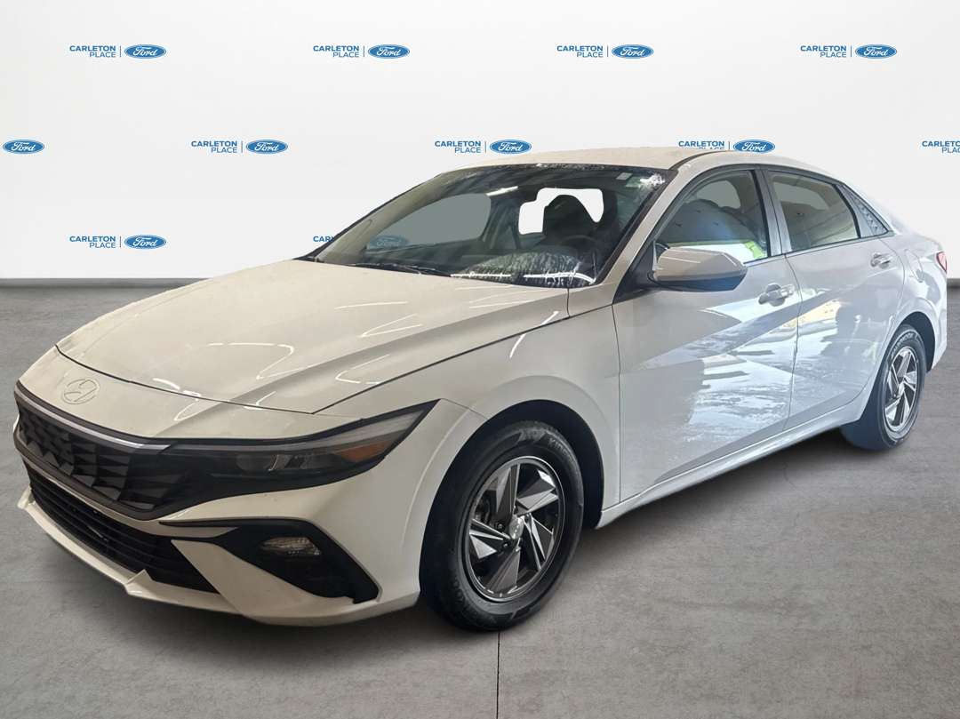 Hyundai Elantra 2025