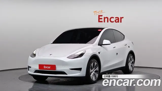Tesla Model Y 2023