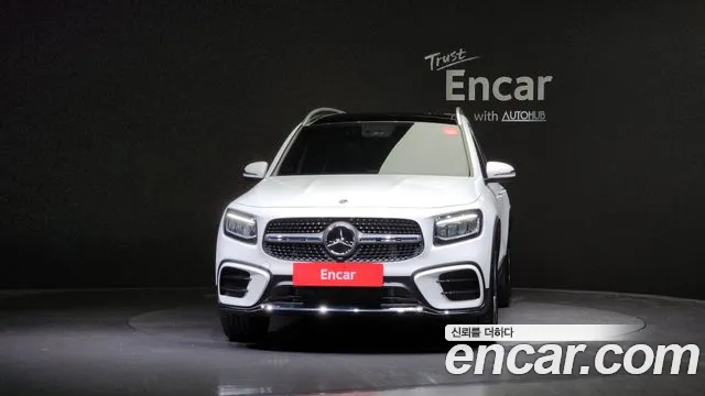 Mercedes-Benz GLB 2024