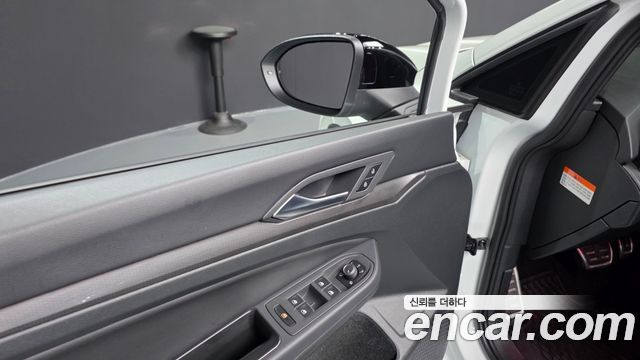 Volkswagen Golf 2023