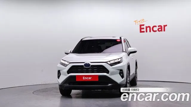 Toyota RAV4 2024