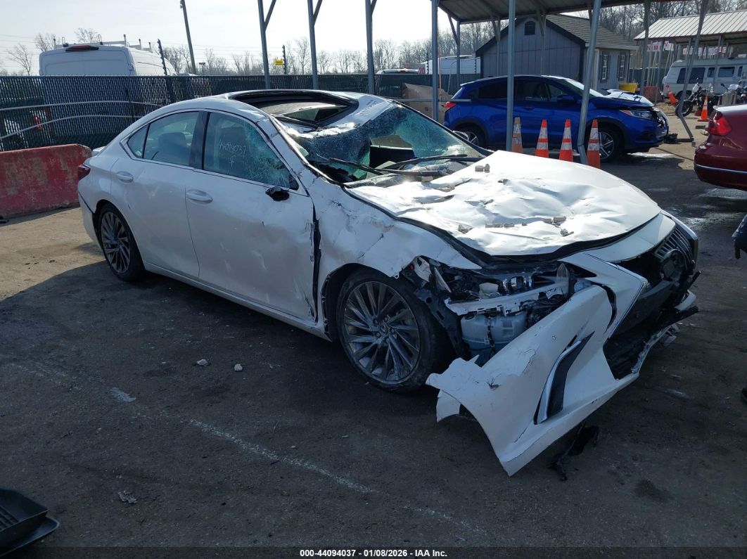 Lexus ES 2024