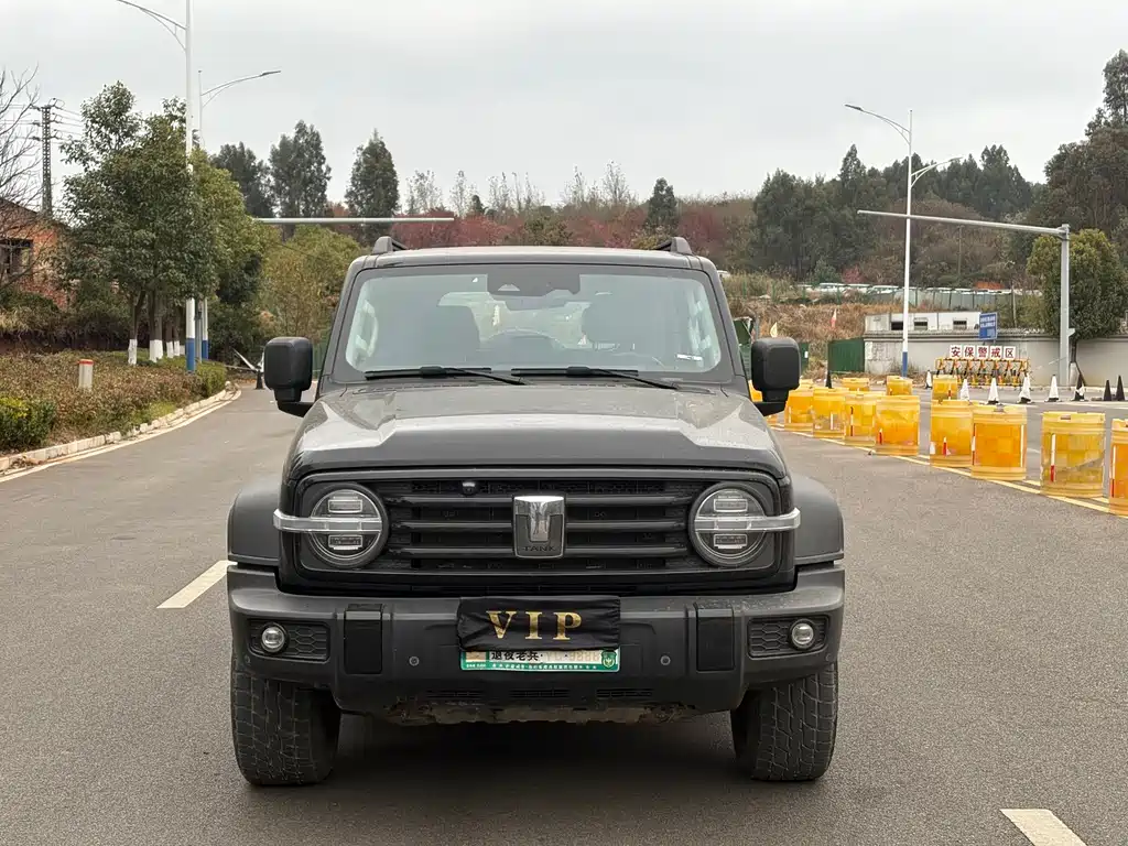 Tank 300 2022