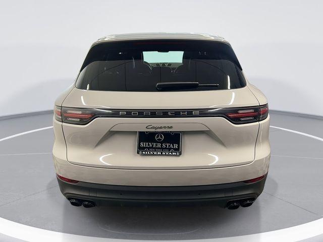 Porsche Cayenne 2022