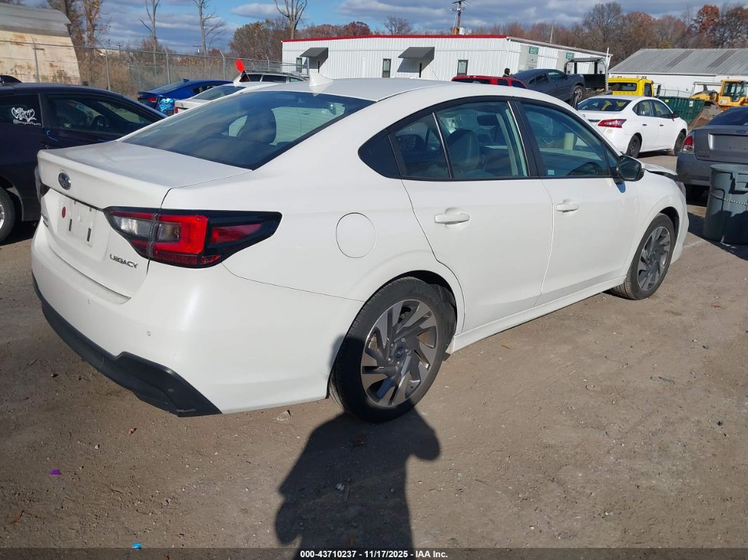 Subaru Legacy 2024