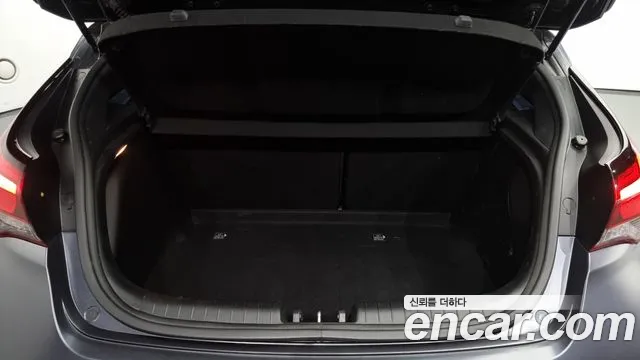 Hyundai Veloster 2020