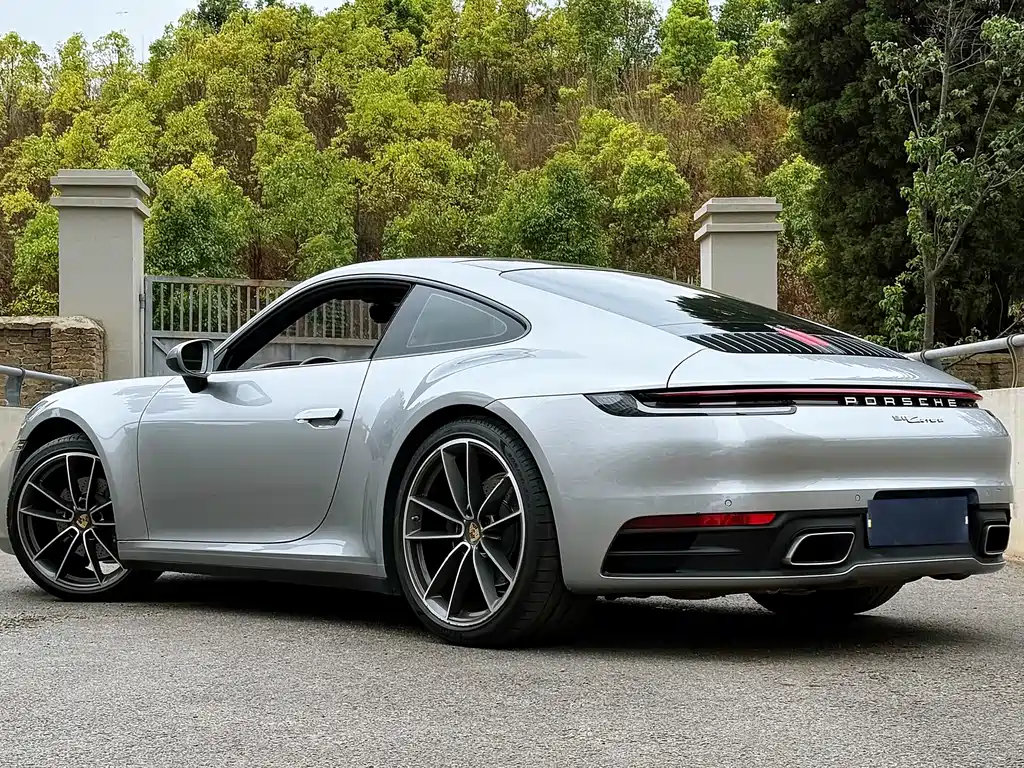 Porsche 911 2022