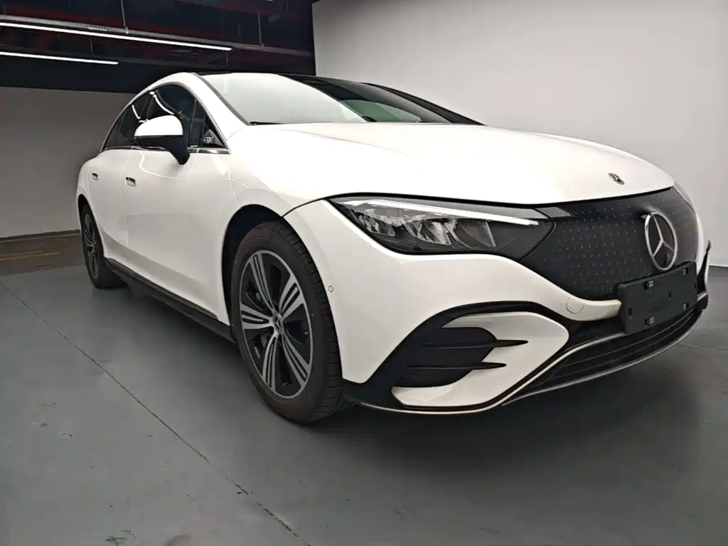 Mercedes-Benz EQE 2025