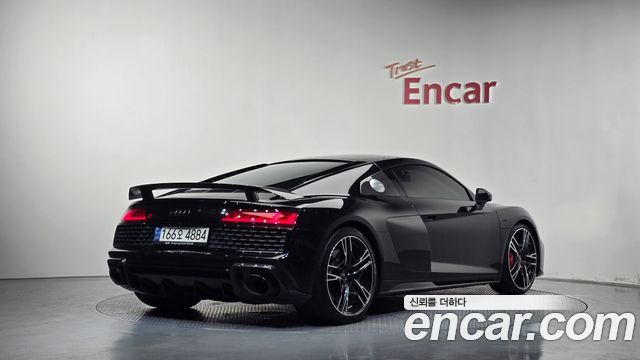 Audi R8 2021