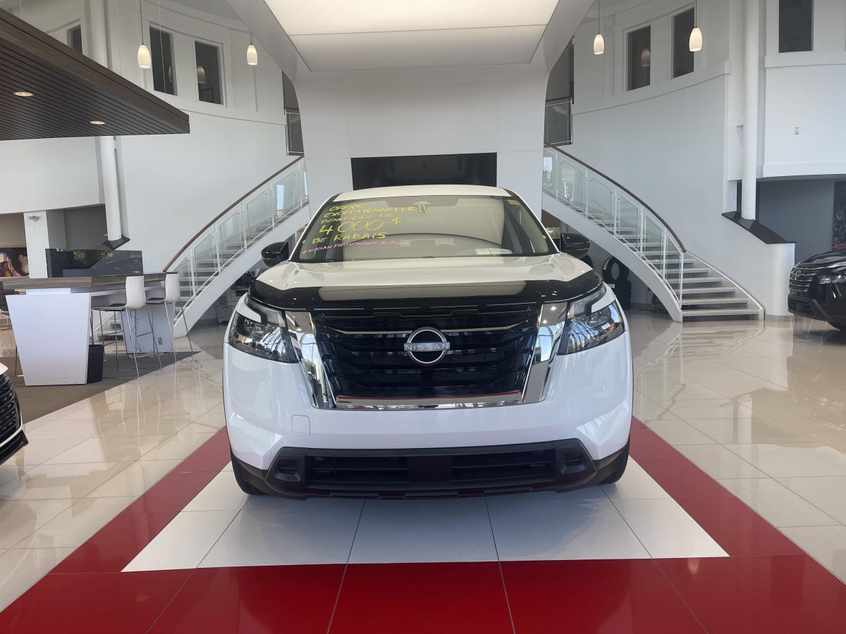 Nissan Pathfinder 2024
