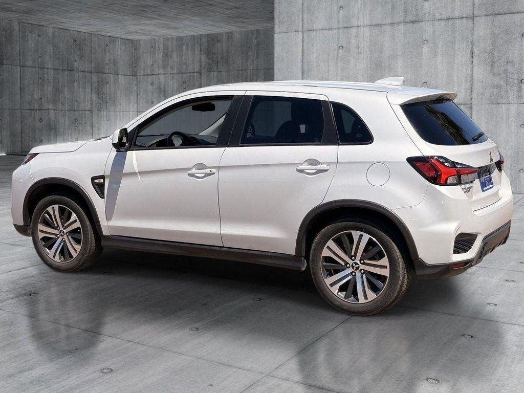 Mitsubishi Outlander Sport 2024
