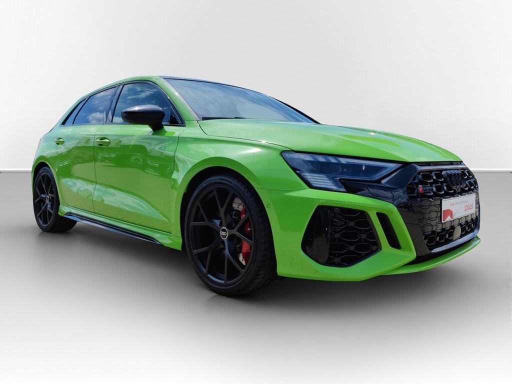 Audi RS3 2024