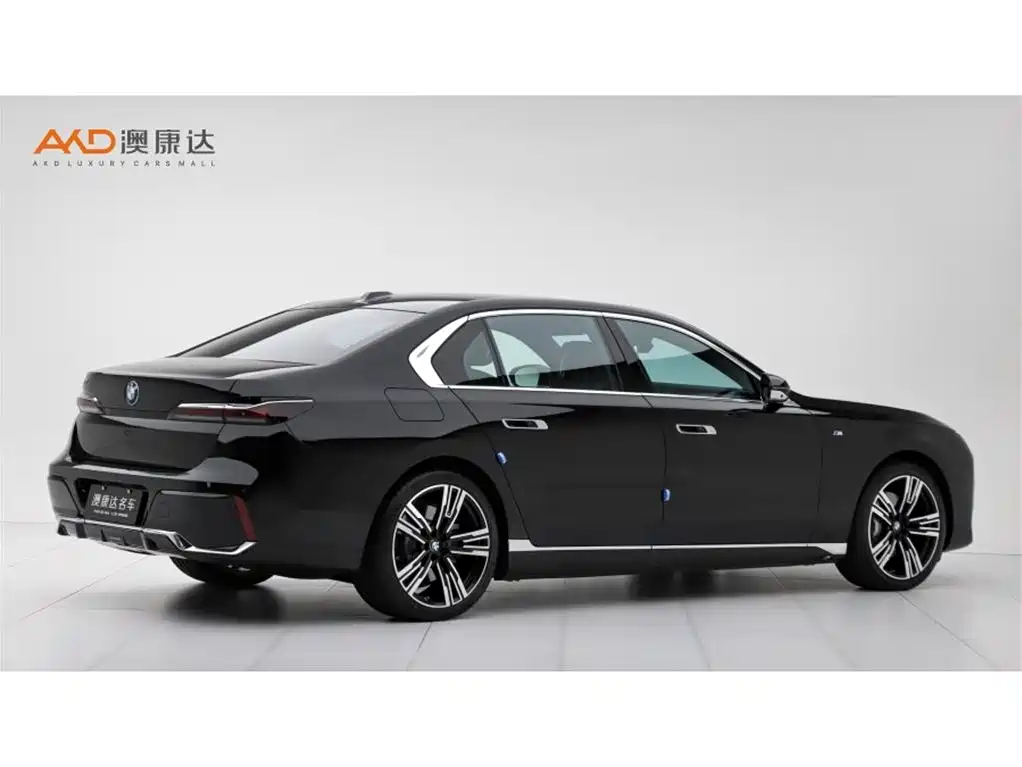 BMW i7 2024