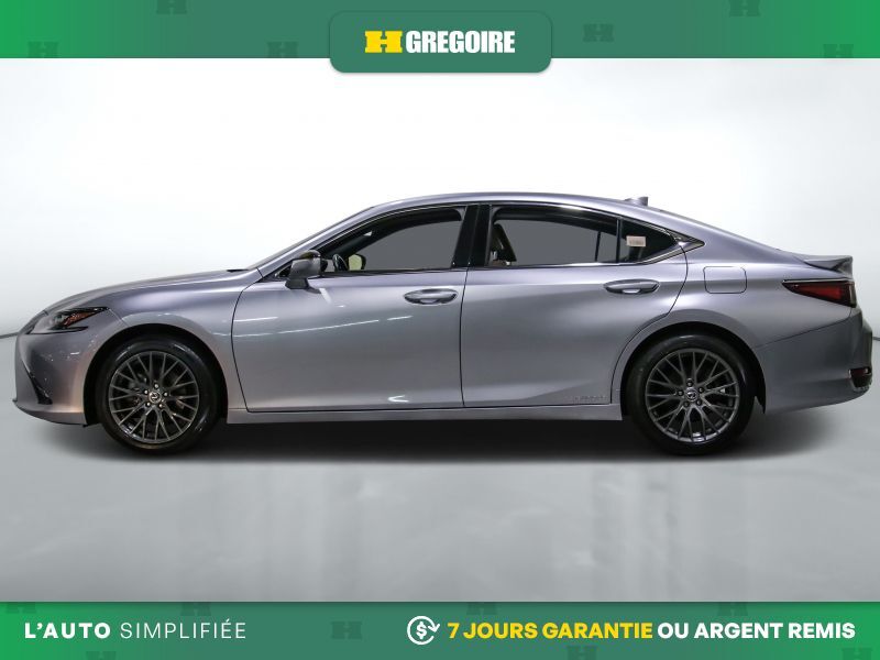 Lexus ES 2022