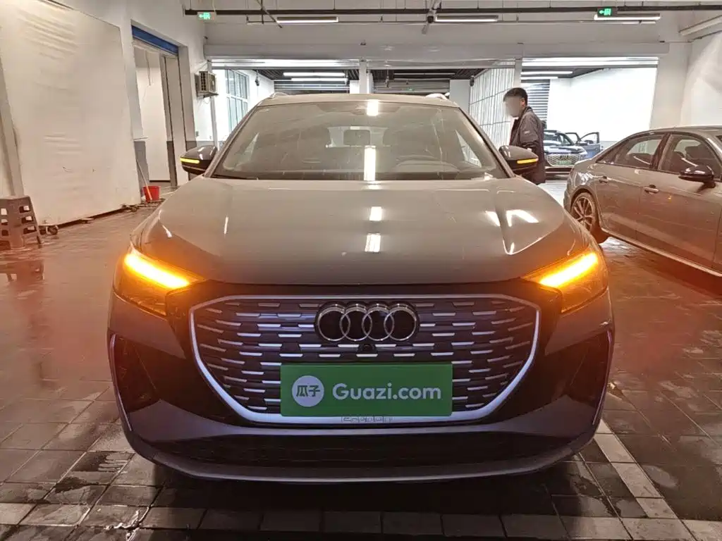 Audi Q4 e-tron 2025