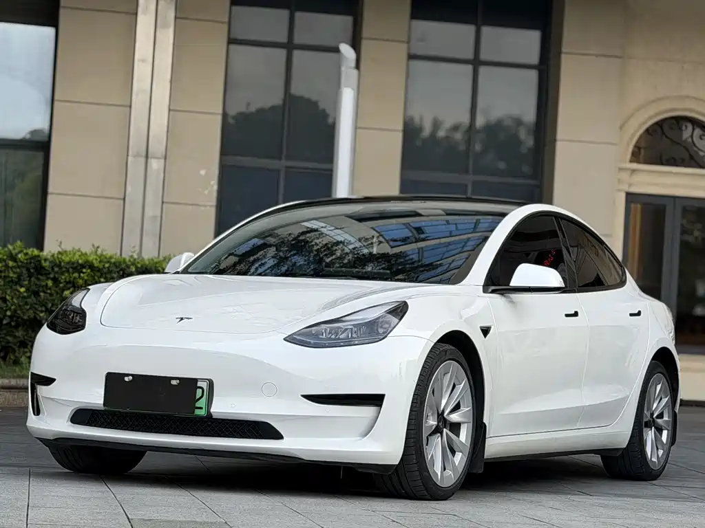 Tesla Model 3 2023