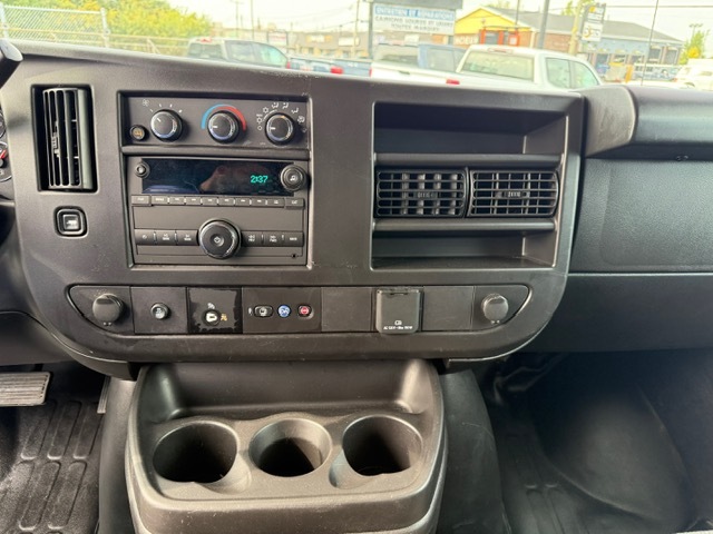 GMC Savana 2023