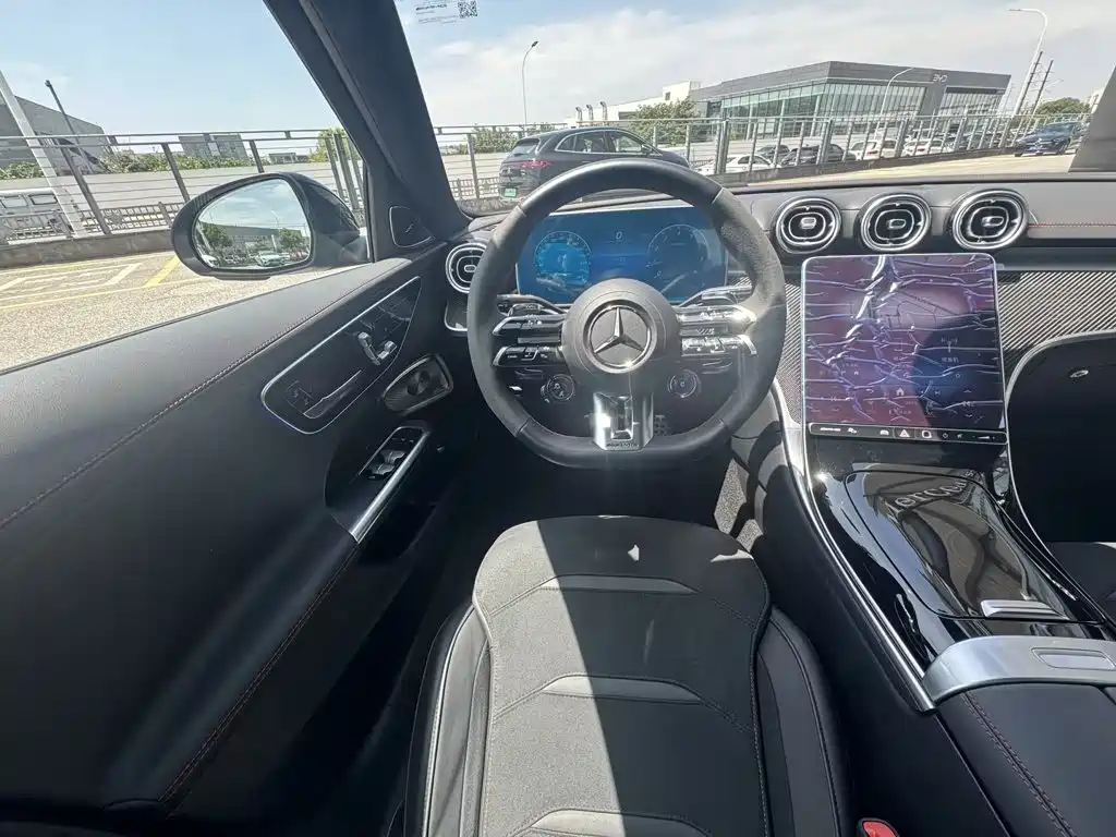 Mercedes-Benz C-Класс 2025