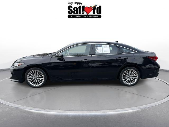 Toyota Avalon 2022