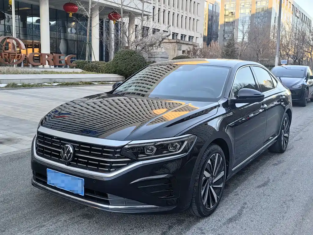 Volkswagen Passat 2023
