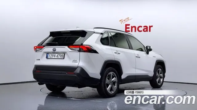 Toyota RAV4 2021