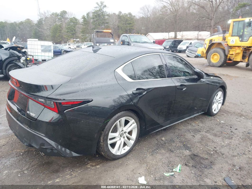 Lexus IS 300 2021