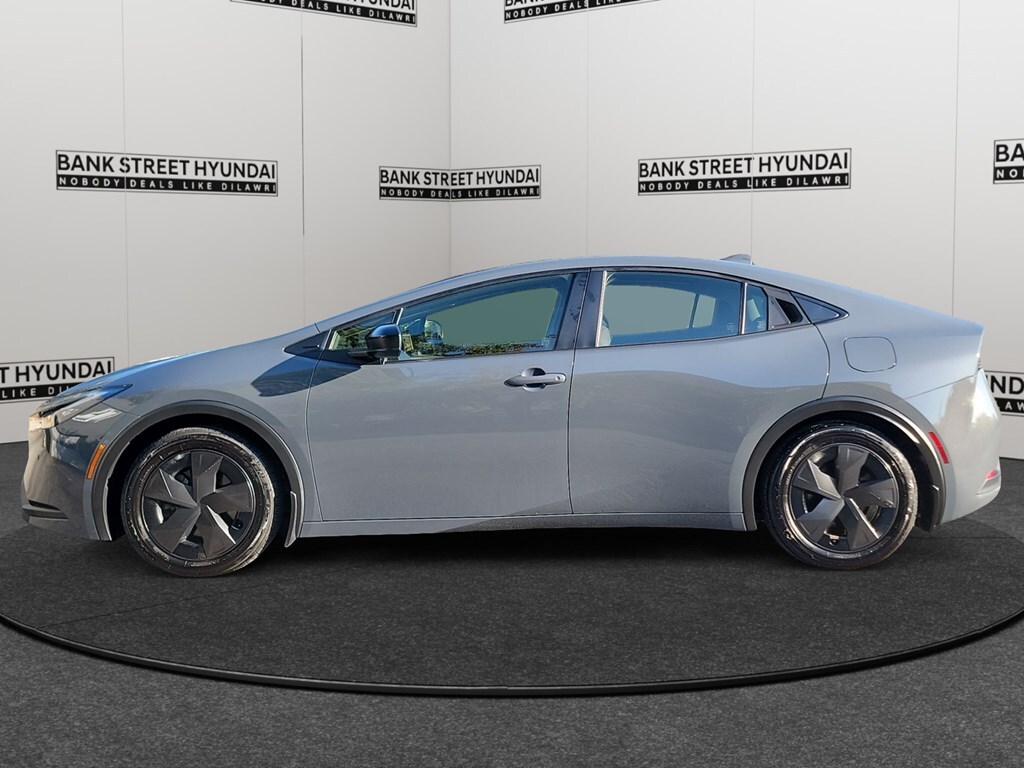 Toyota Prius 2024