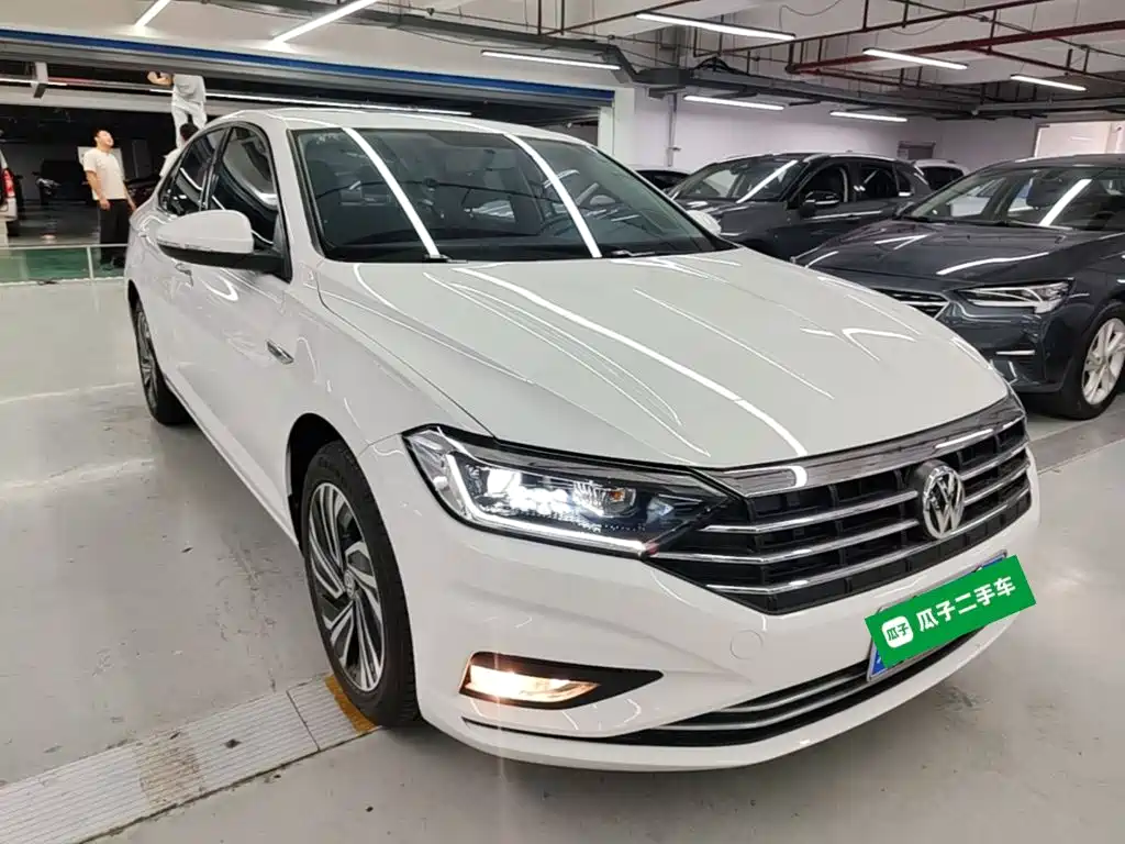 Volkswagen Sagitar 2021