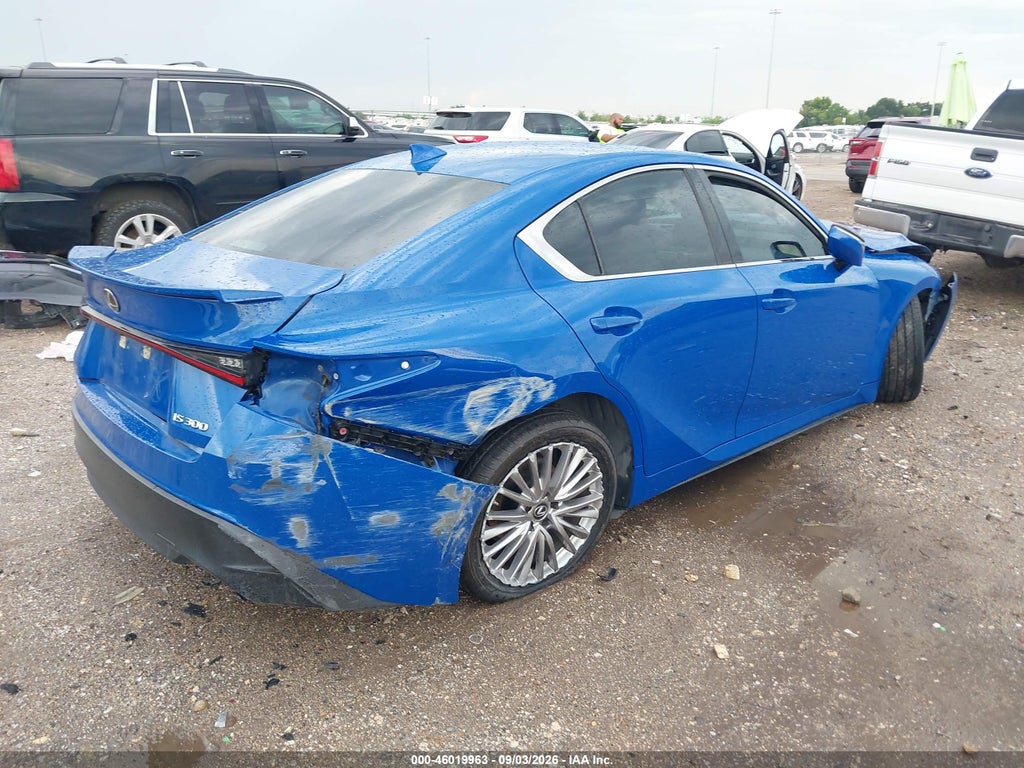 Lexus IS 300 2022