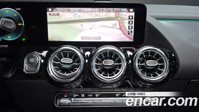 Mercedes-Benz EQA 2023