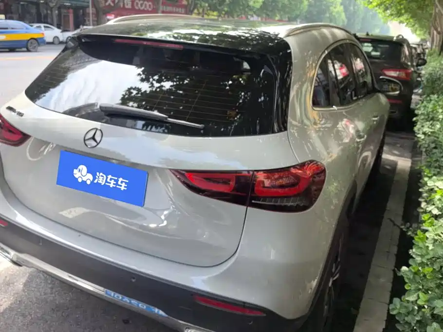 Mercedes-Benz GLA 2021