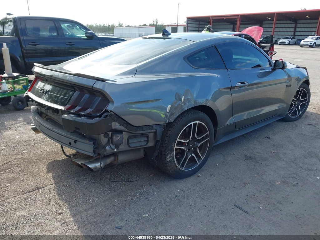 Ford Mustang 2021