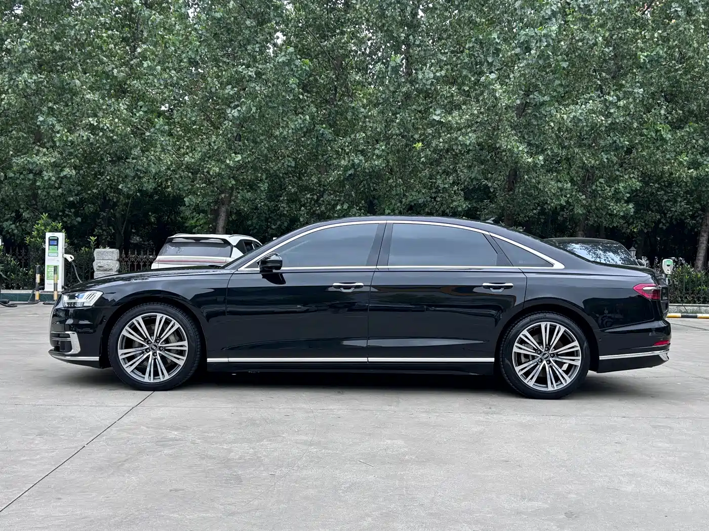 Audi A8 2022