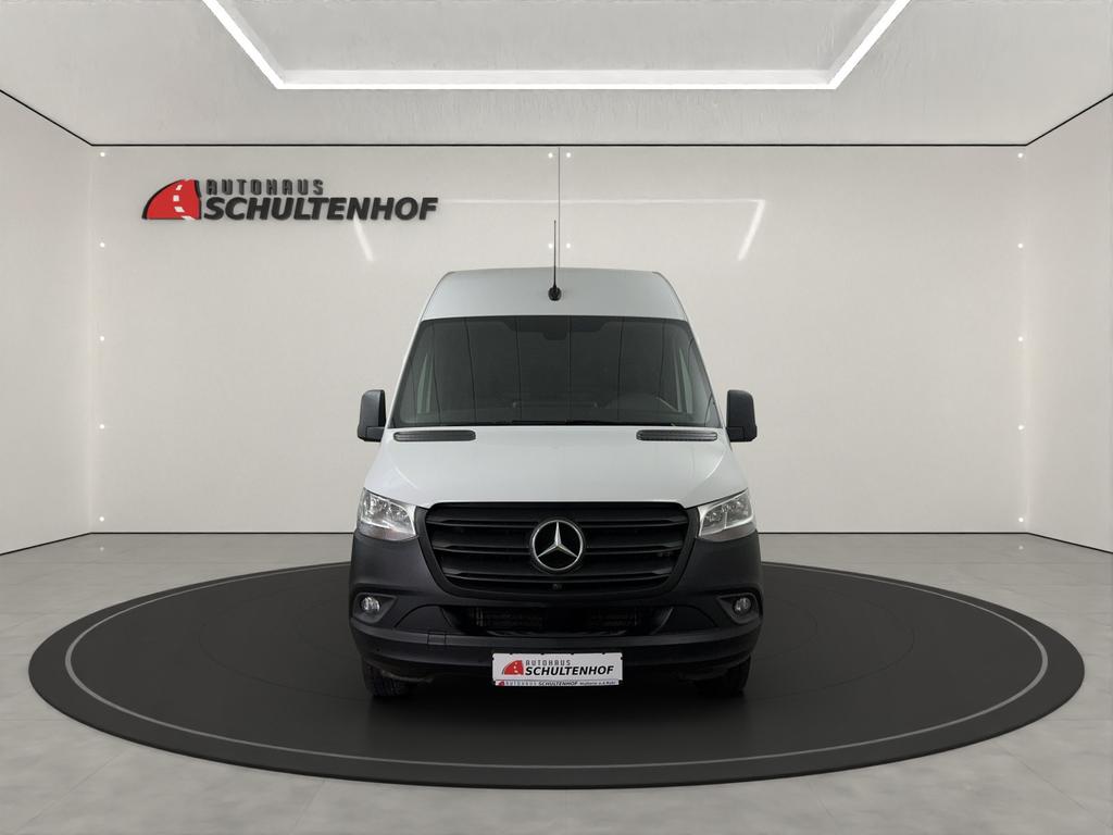 Mercedes-Benz SPRINTER 2024