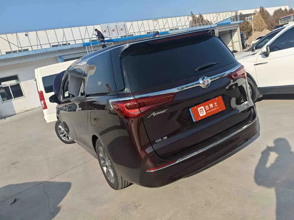 Buick GL8 2023