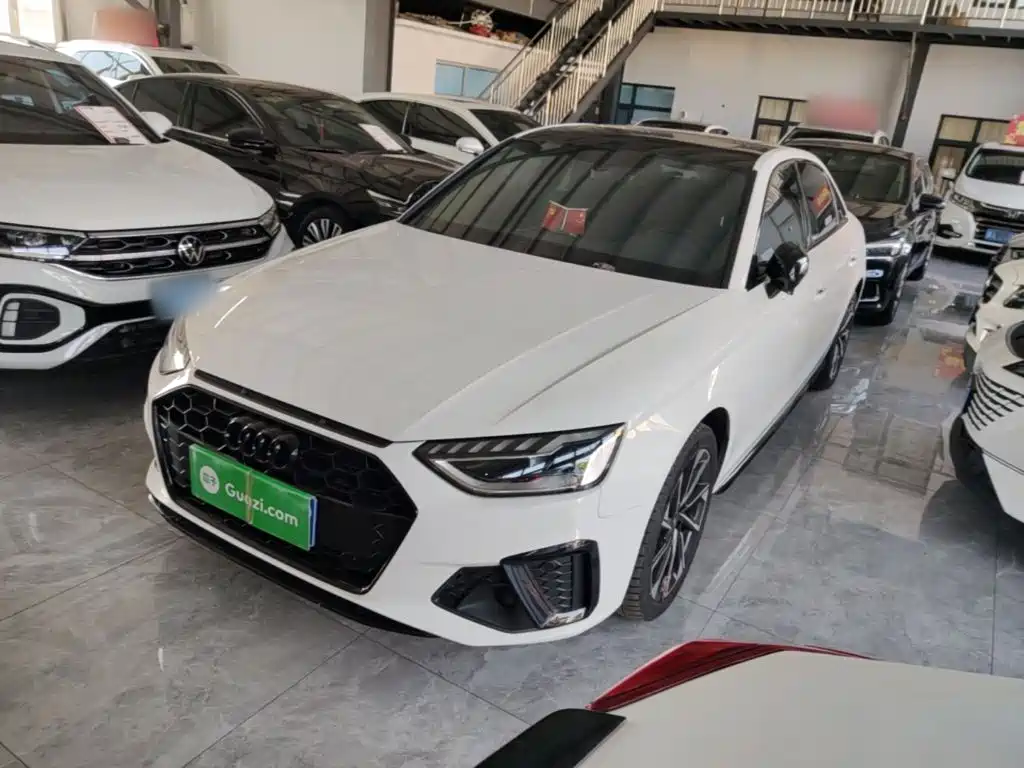 Audi A4 2023
