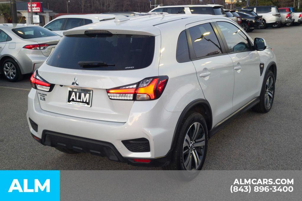 Mitsubishi Outlander Sport 2024