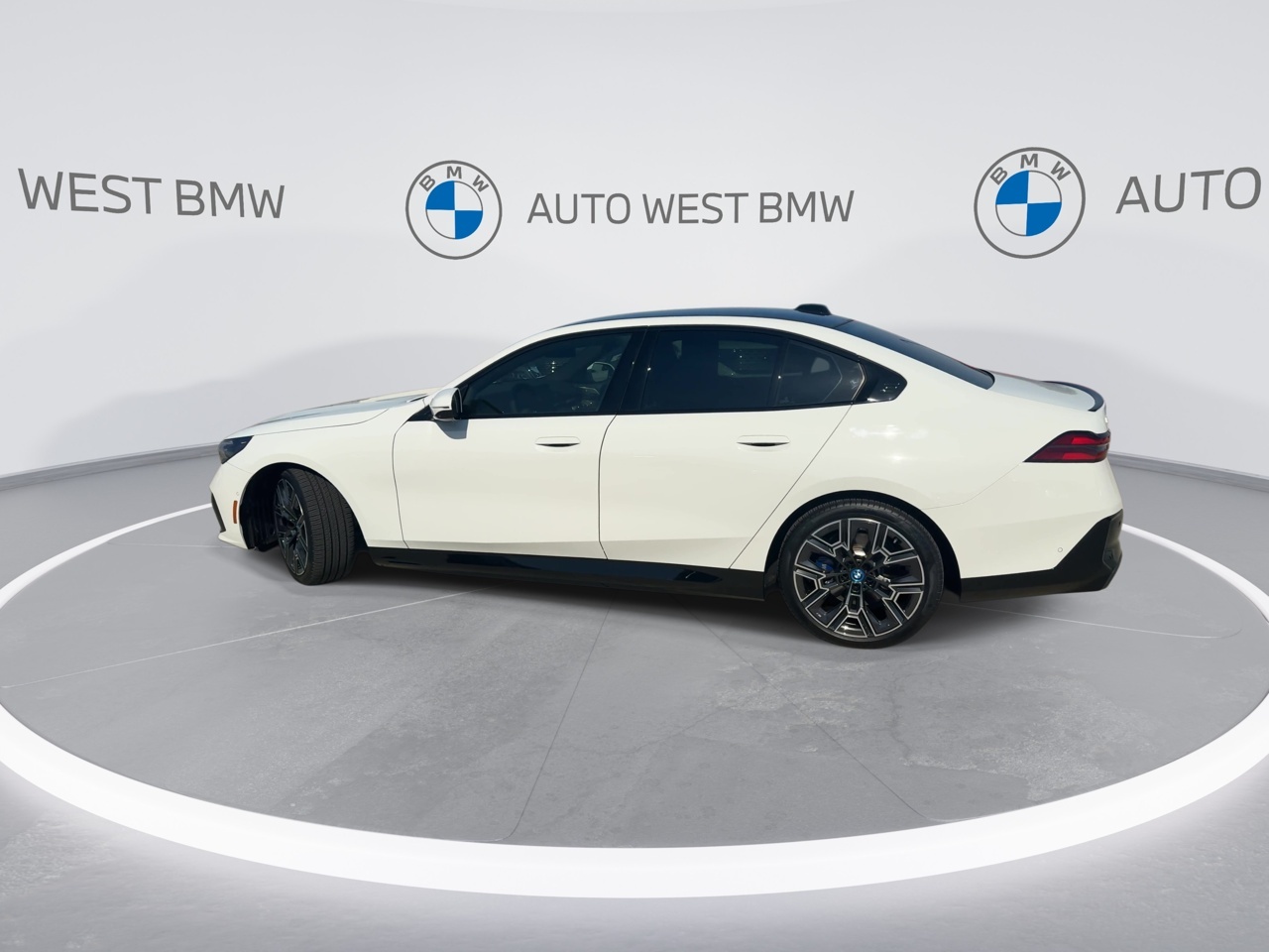 BMW i5 2025
