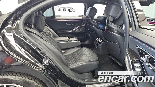 Mercedes-Benz S-Класс 2022