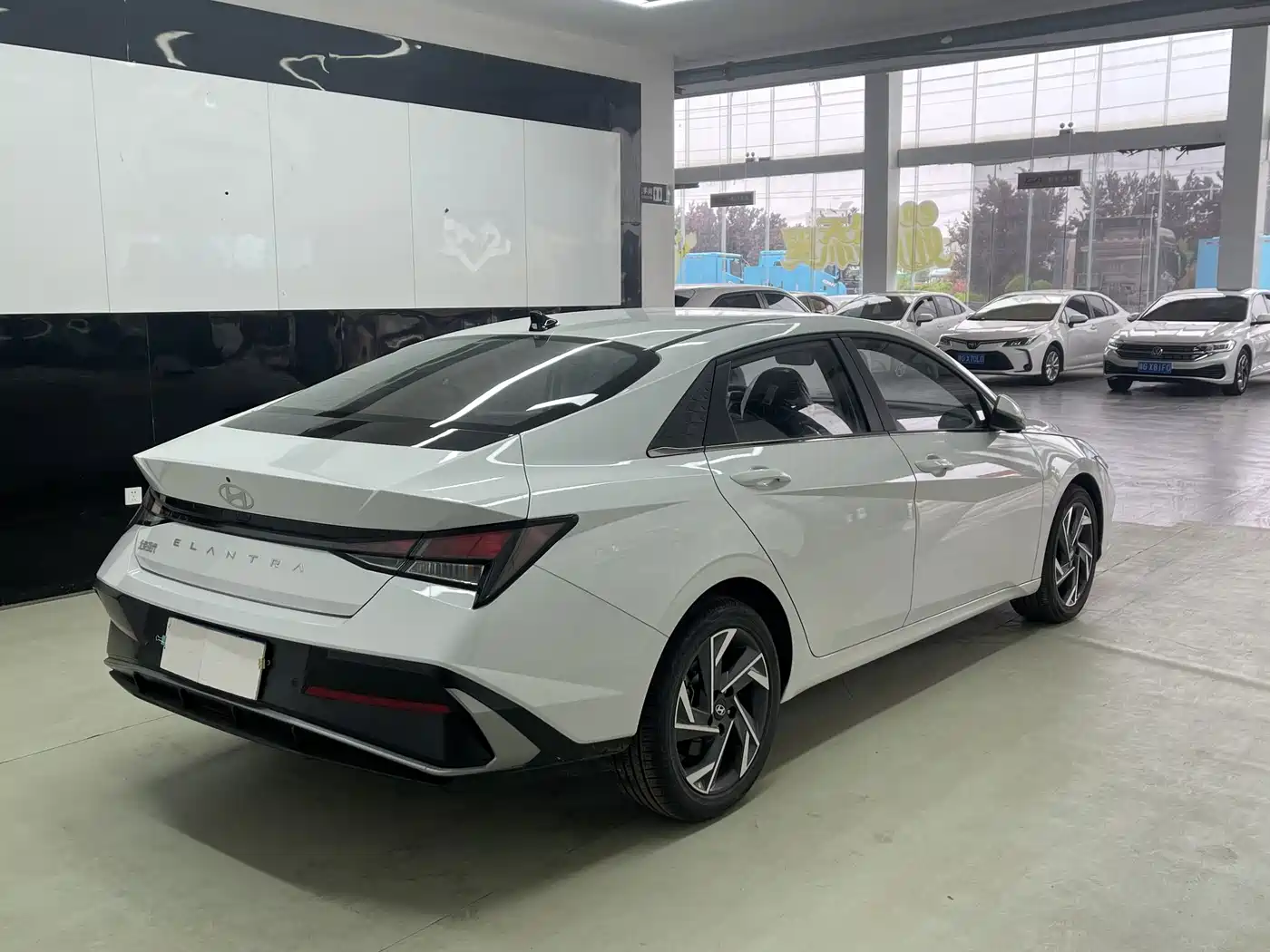 Hyundai Elantra 2025