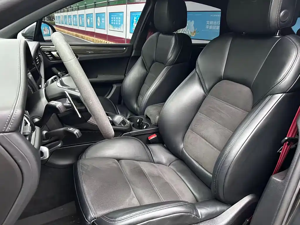 Porsche Macan 2023