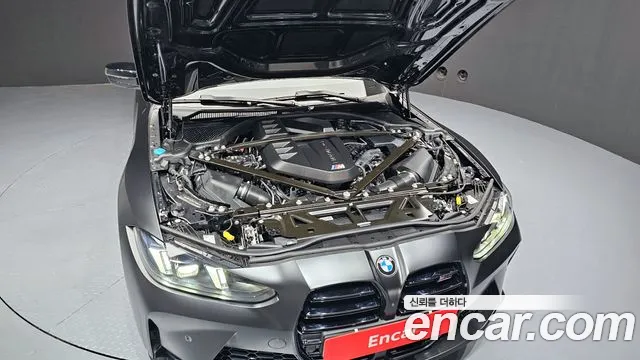 BMW M4 2025