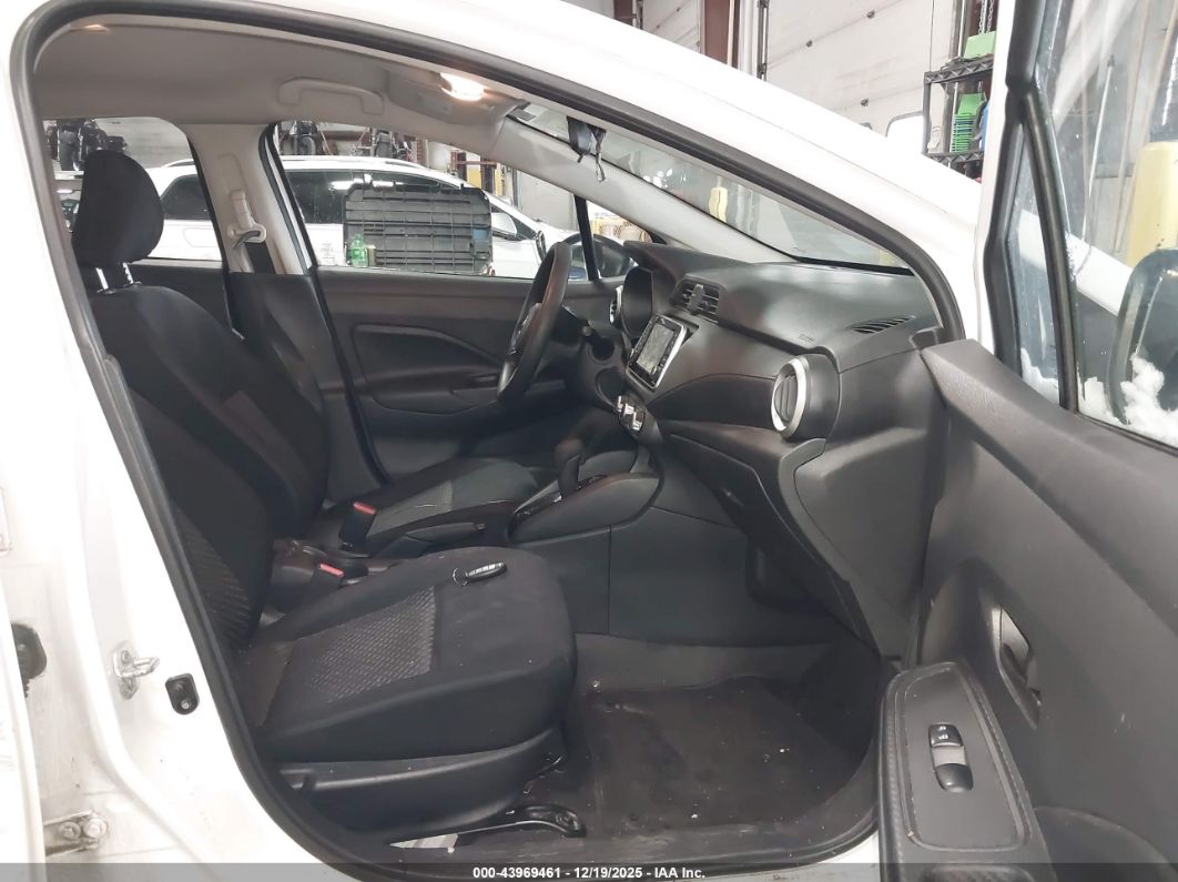 Nissan Versa 2021