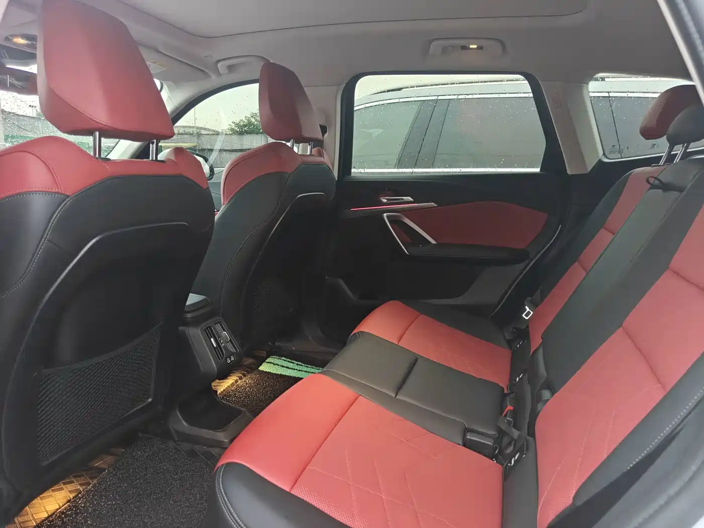BMW iX1 2024