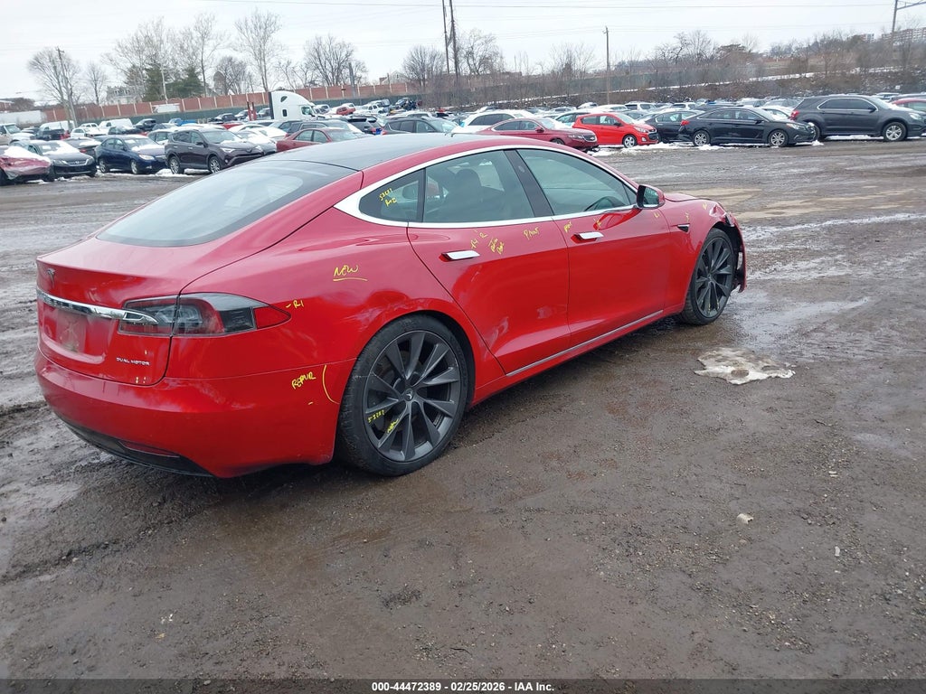 Tesla Model S 2021