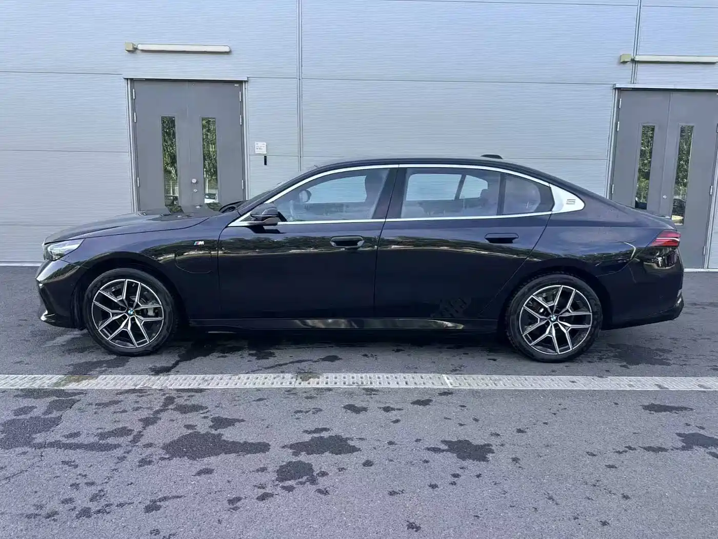 BMW i5 2025