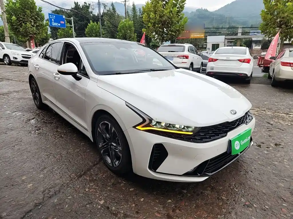 Kia K5 2021