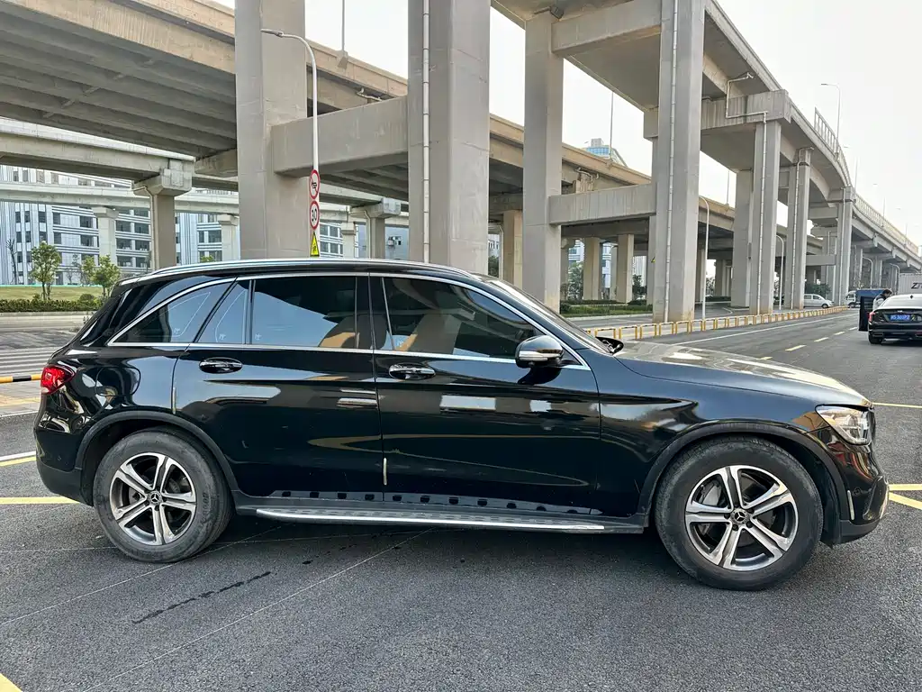 Mercedes-Benz GLC 2021