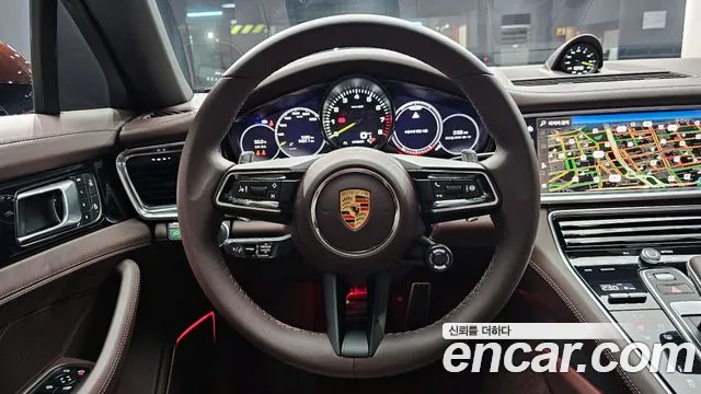 Porsche Panamera 2023